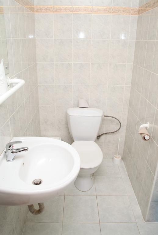 Hotel Mondeo Prag Zimmer foto